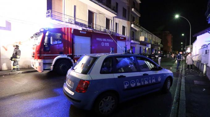 Voragine si apre in strada a Pollena Trocchia, sgomberato un edificio