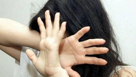 17enne stuprata a Marechiaro, fermati 3 minorenni