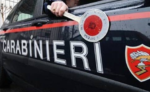 Pomigliano: ruba borsa con 700 euro, arrestato 29enne