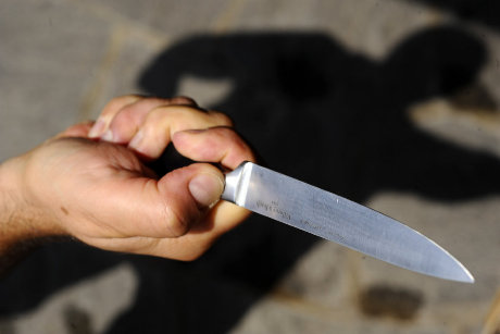 Napoli: ucraino preso a coltellate da baby gang in un tentativo di rapina