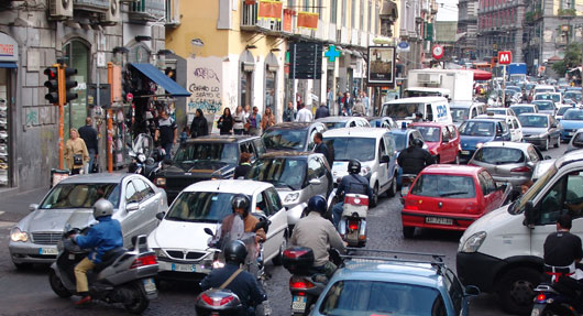 Napoli: aumenta l’inquinamento, il Comune prende provvedimenti