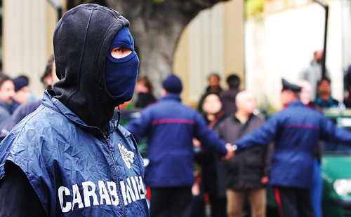 Napoli: blitz contro il clan dei Vigilia a Soccavo, 33 arresti
