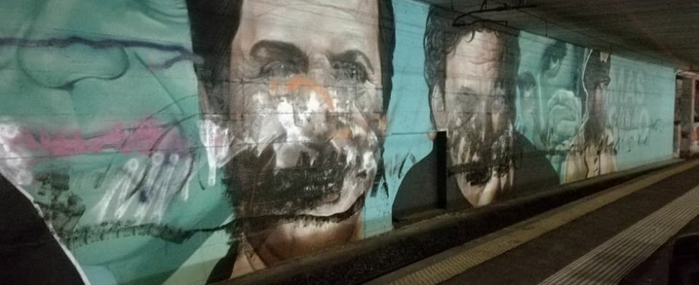 Circumvesuviana: deturpati da ignoti teppisti i murales di Totò, Troisi e Noschese