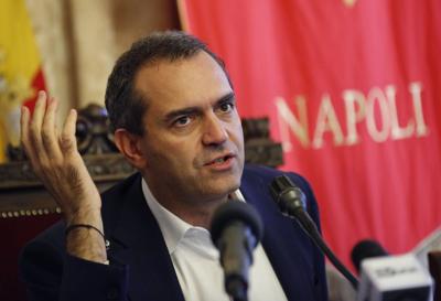 Il Tar ha sospeso l’ordinanza sulla movida firmata dal sindaco di Napoli