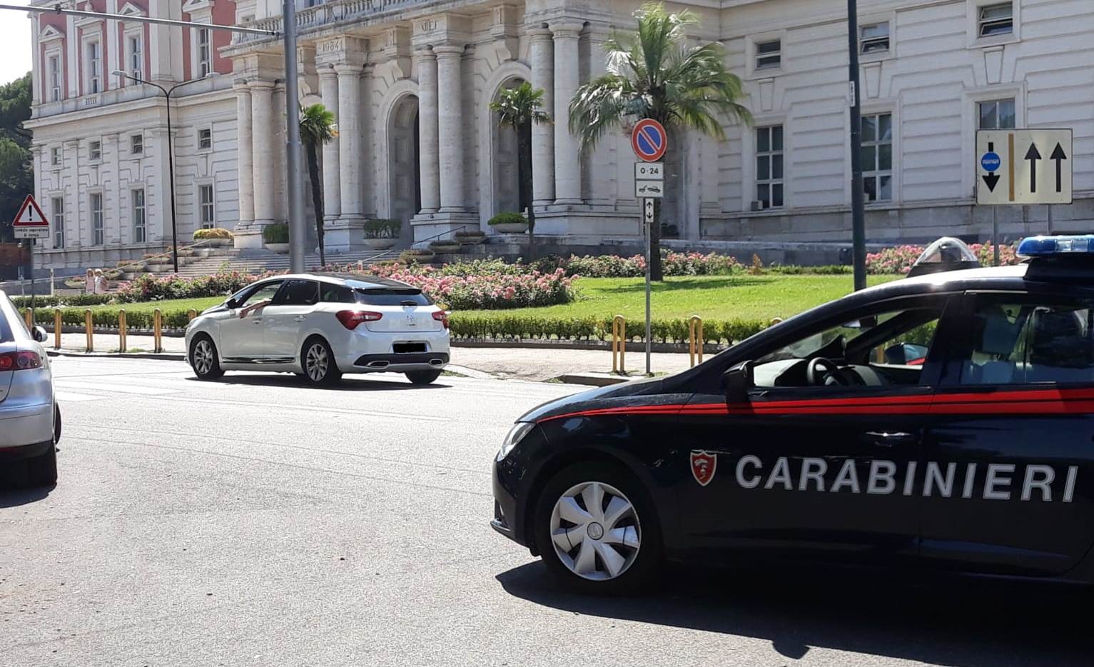 Napoli, controlli dei carabinieri: segnalati 44 parcheggiatori abusivi