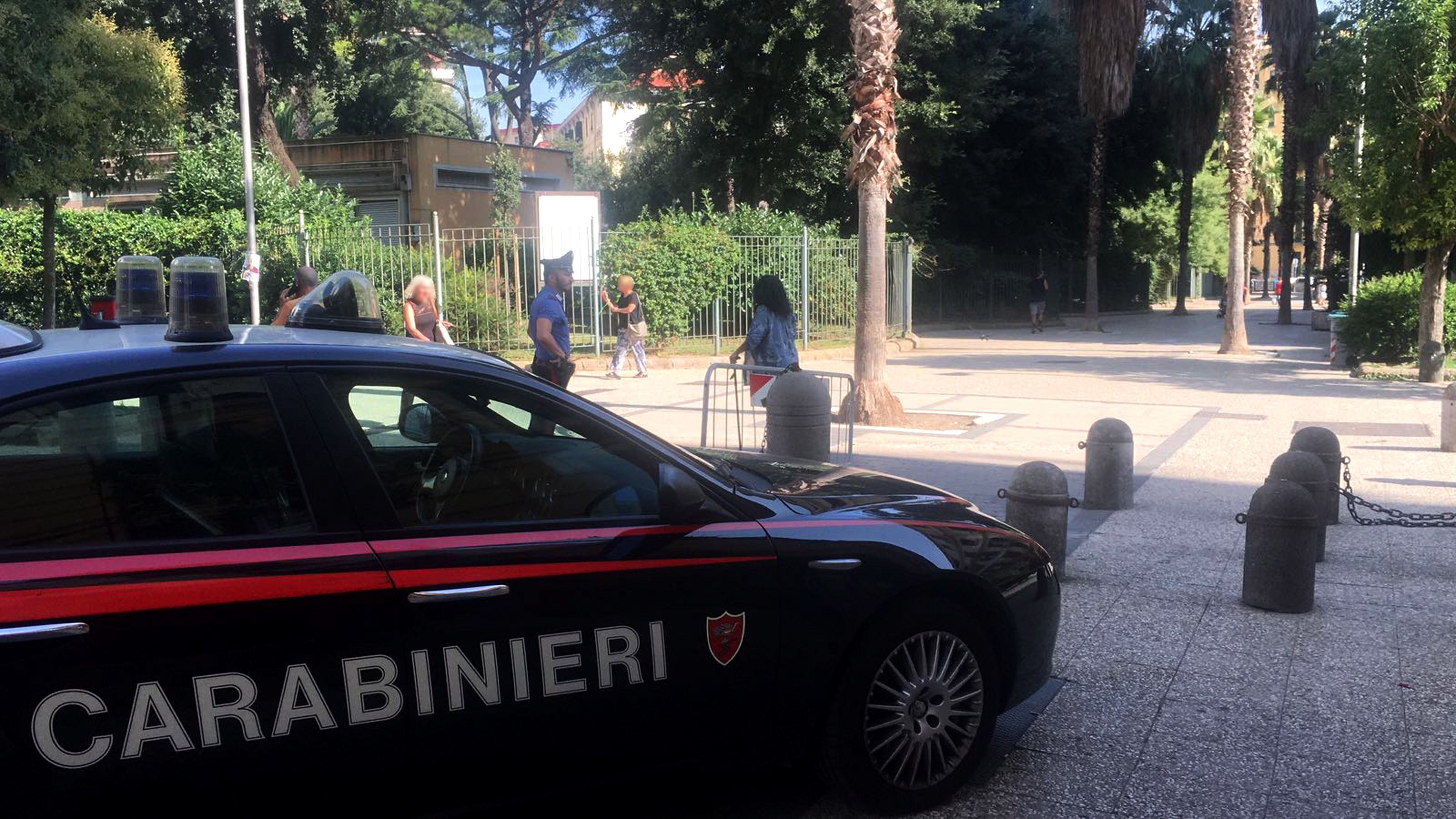 Napoli: parcheggiatore abusivo minaccia automobilista, arrestato
