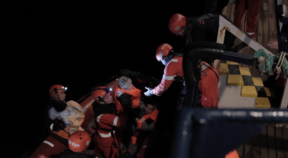 La Alan Kurdi ha salvato 32 migranti in mare
