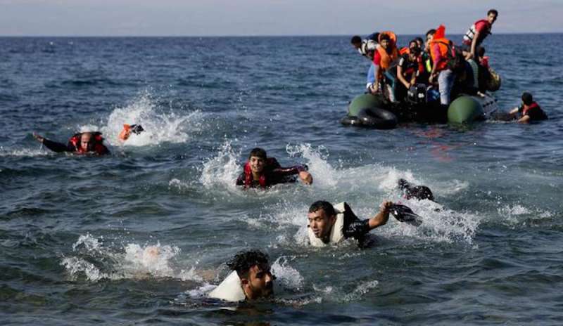 https://www.zerottounonews.it/wp-content/uploads/2020/03/img800-grecia-3-migranti-morti-in-naufragio-2-erano-bambini-143033.jpg