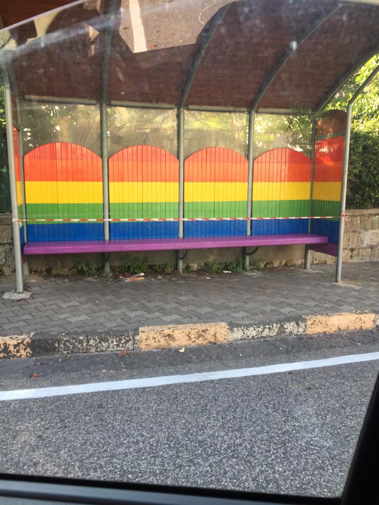Casamarciano si tinge dei colori dell’arcobaleno per la comunità LGBT