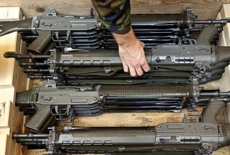 L’Italia vende armi ad almeno 80 Paesi in maniera costante