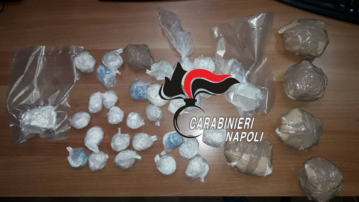 1 chilo e mezzo di cocaina nel comodino: arrestato 38enne a Cisterna