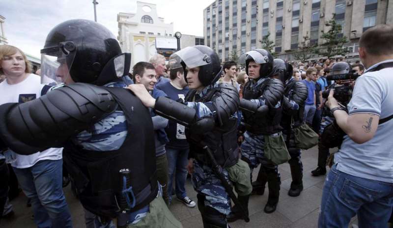 https://www.zerottounonews.it/wp-content/uploads/2021/01/img800-proteste-anti-putin-arrestato-navalny-134693.jpg
