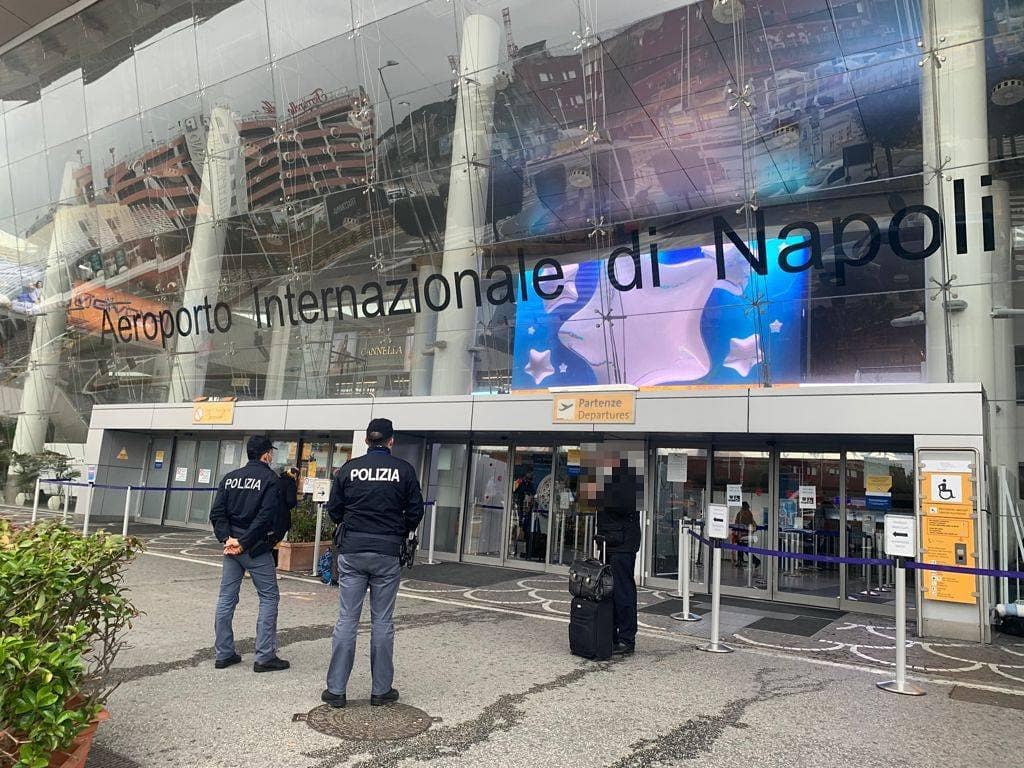 Napoli: vendeva falsi risultati dei tamponi Covid per 50 euro, denunciato