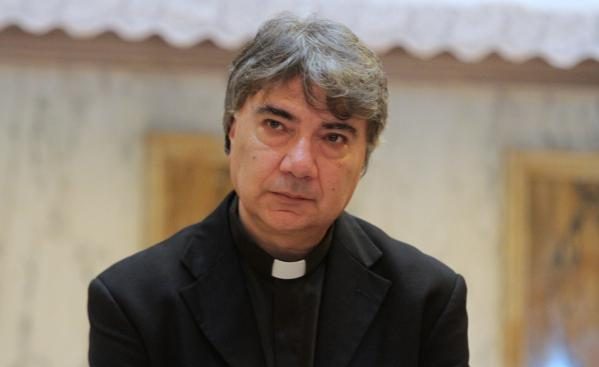 Anche il nuovo vescovo di Napoli è positivo al coronavirus