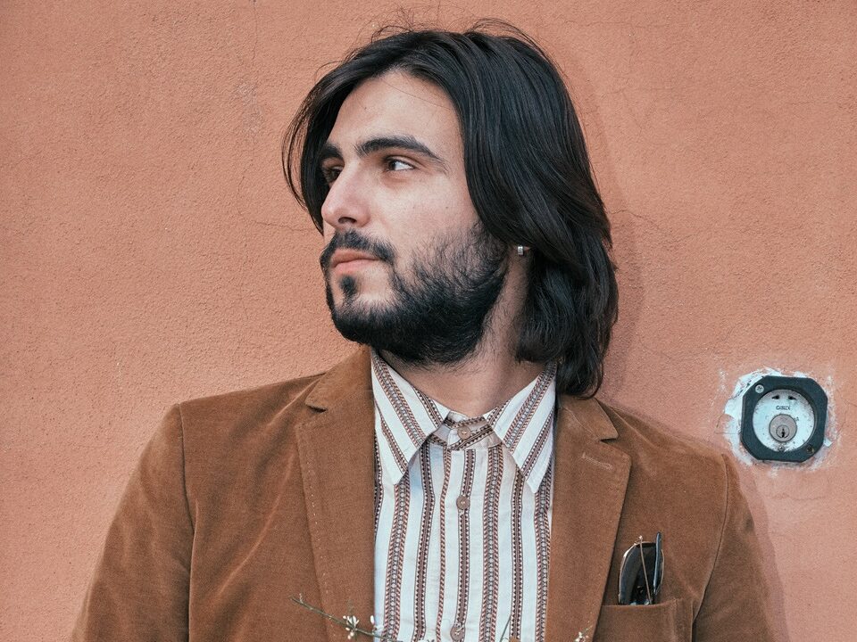Il 2021 regala a Luca Notaro il suo primo brano da cantautore in italiano