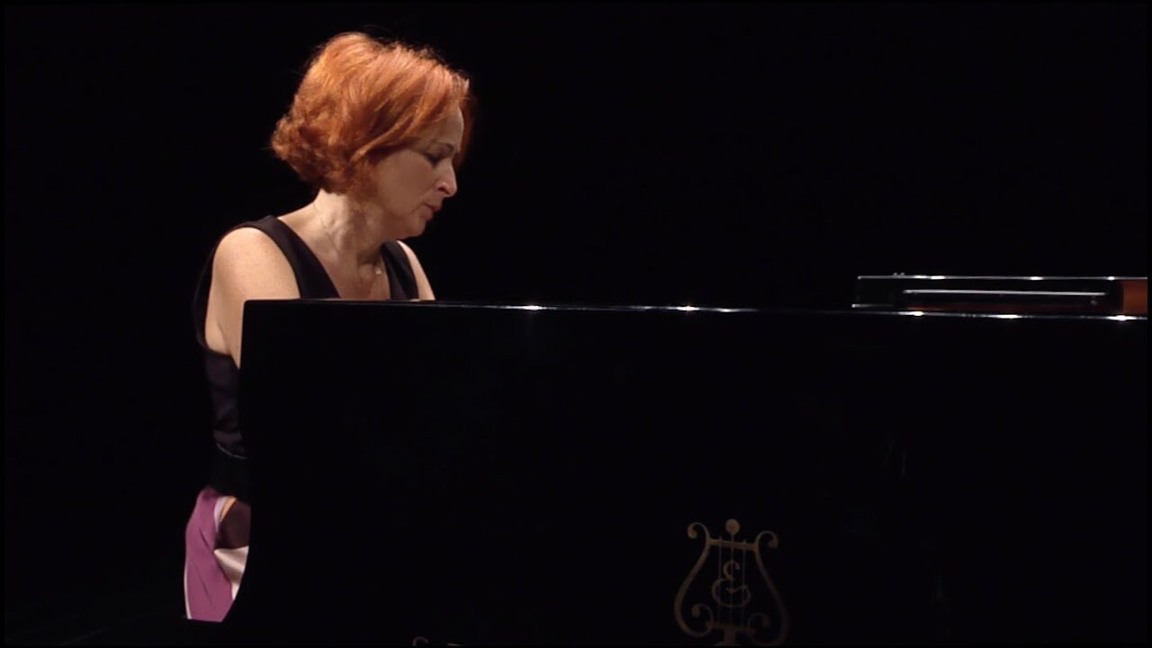 Musica in concerto: torna (online) il pianoforte dell’artista internazionale Sandra Landini