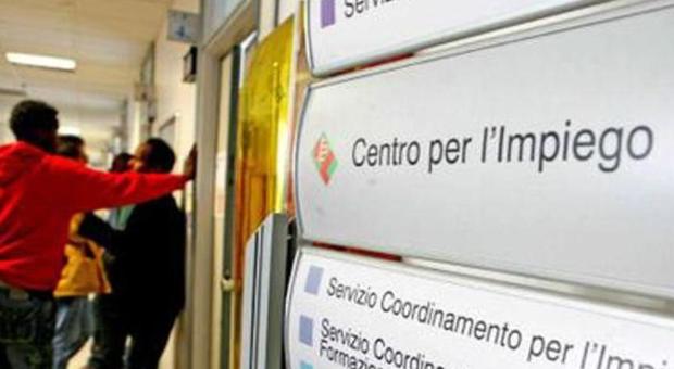 Campania: 530 nuovi contratti firmati per i centri per l’impiego