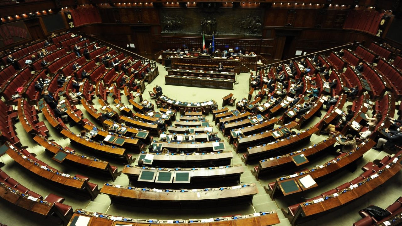L’appello di 28 parlamentari : “Atti concreti contro le infiltrazioni della camorra”