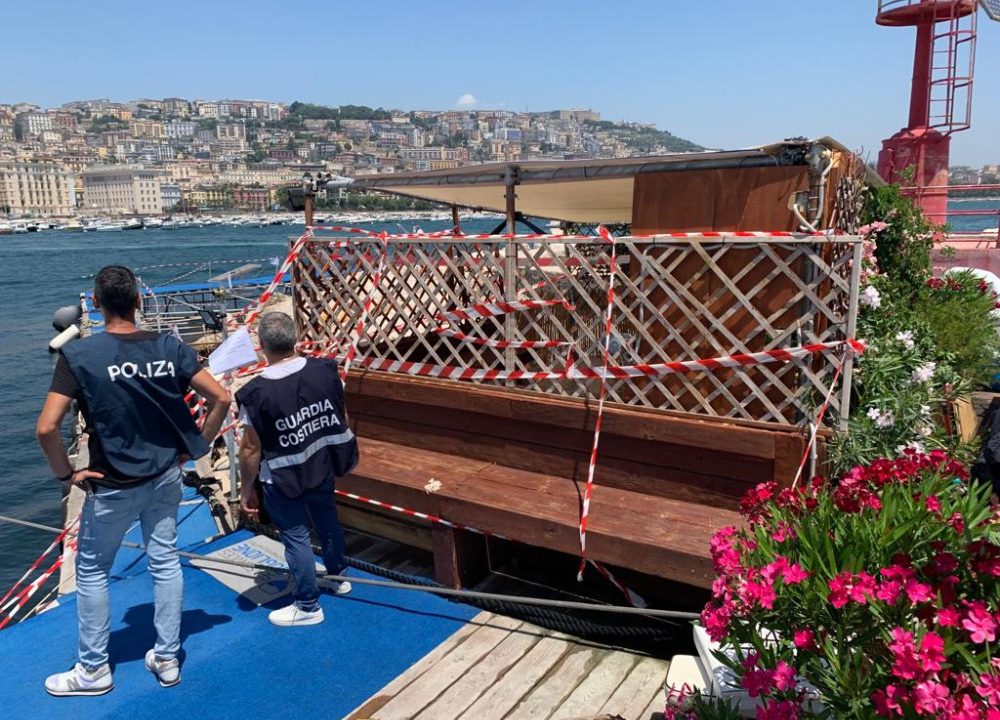 Napoli: scoperti oltre 80mq abusivi a Mergellina usati per le barche da tour turistici