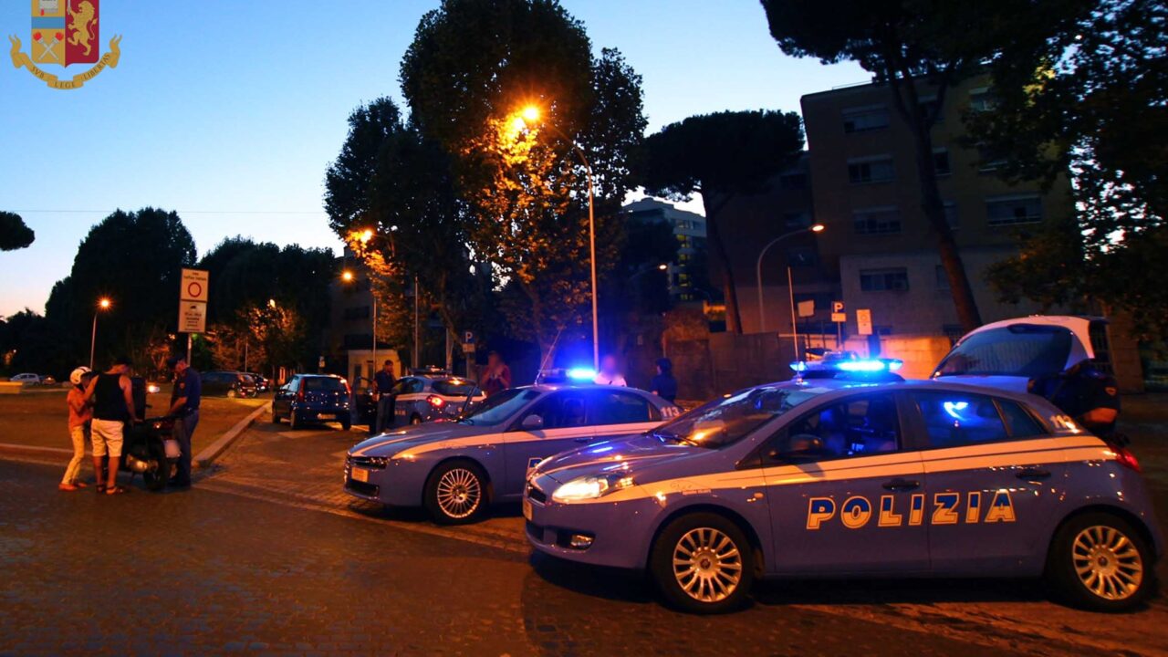 https://www.zerottounonews.it/wp-content/uploads/2022/08/polizia-roma-1280x720.jpg
