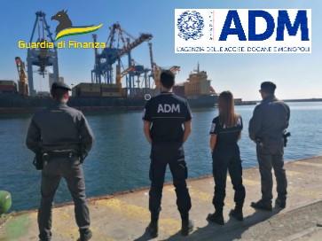 Napoli: scoperti 88 kg di cocaina in una nave nel Porto