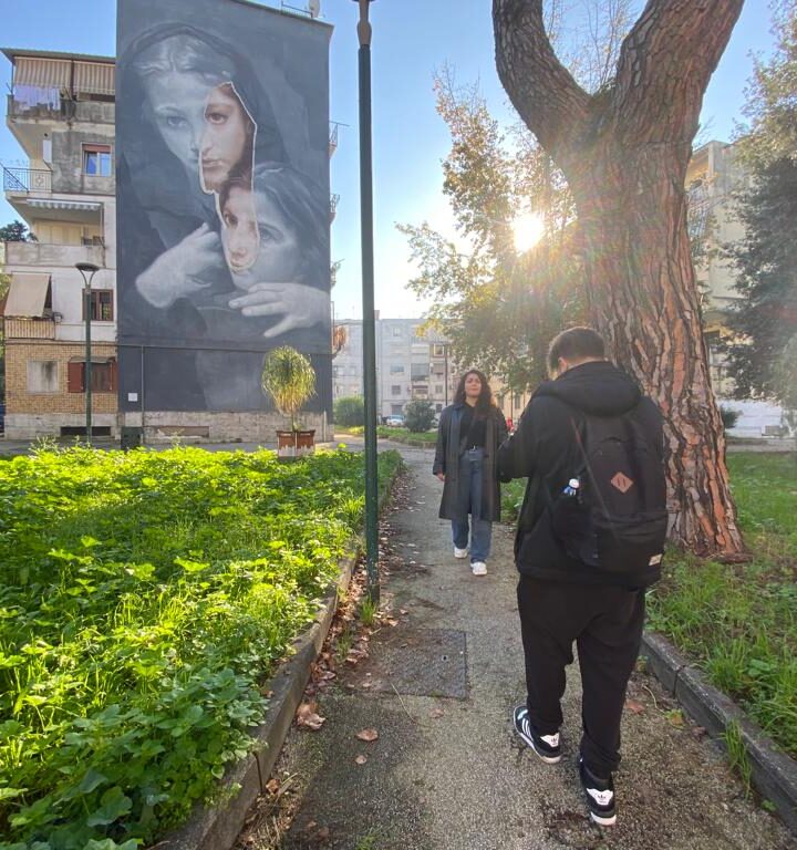 Napoli: il Servizio Civile diventa arte al servizio dei palazzi dei quartieri