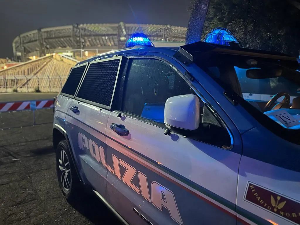 Napoli: arrestati sei ultras della Curva A, DASPO ad altri due
