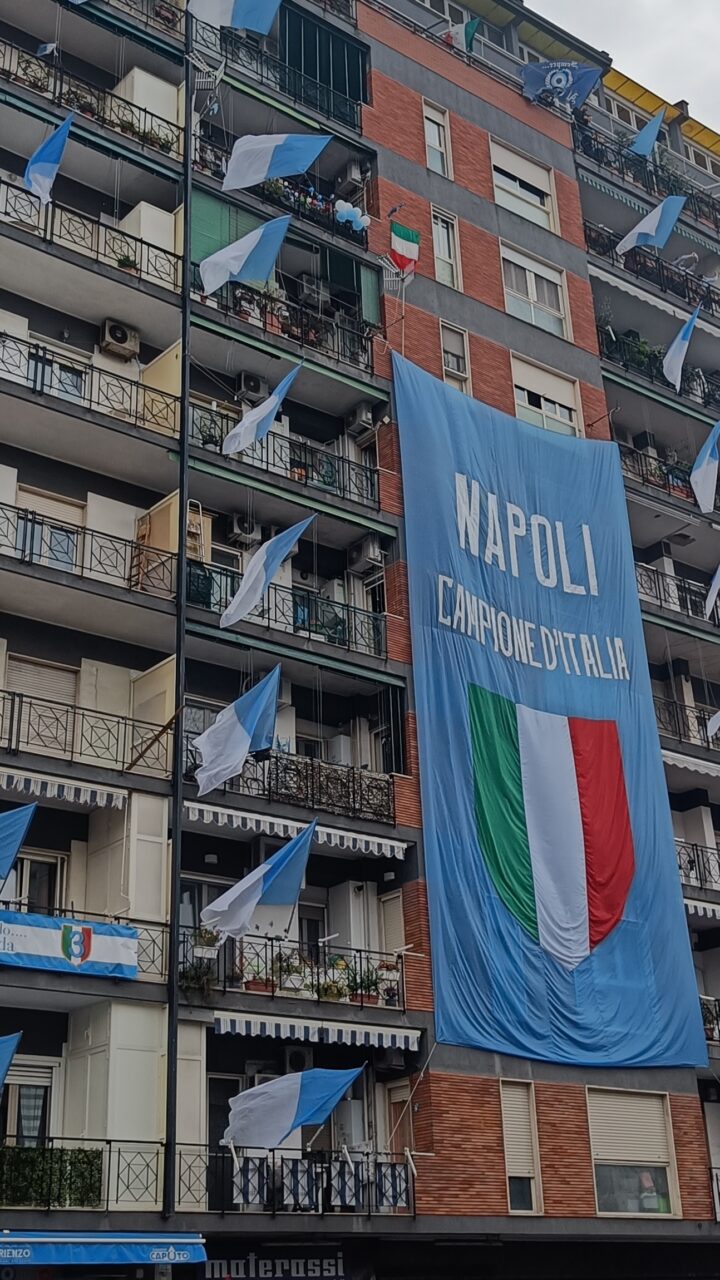 “Ma che Napoli”: la nuova canzone d’amore per lo Scudetto
