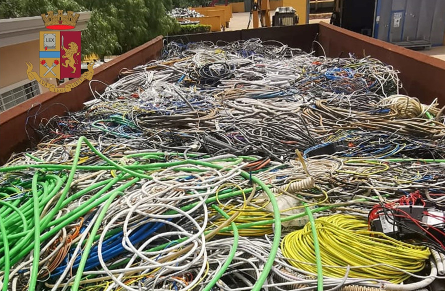 Saviano: cavi di rame ricettati, sequestrate 190 tonnellate