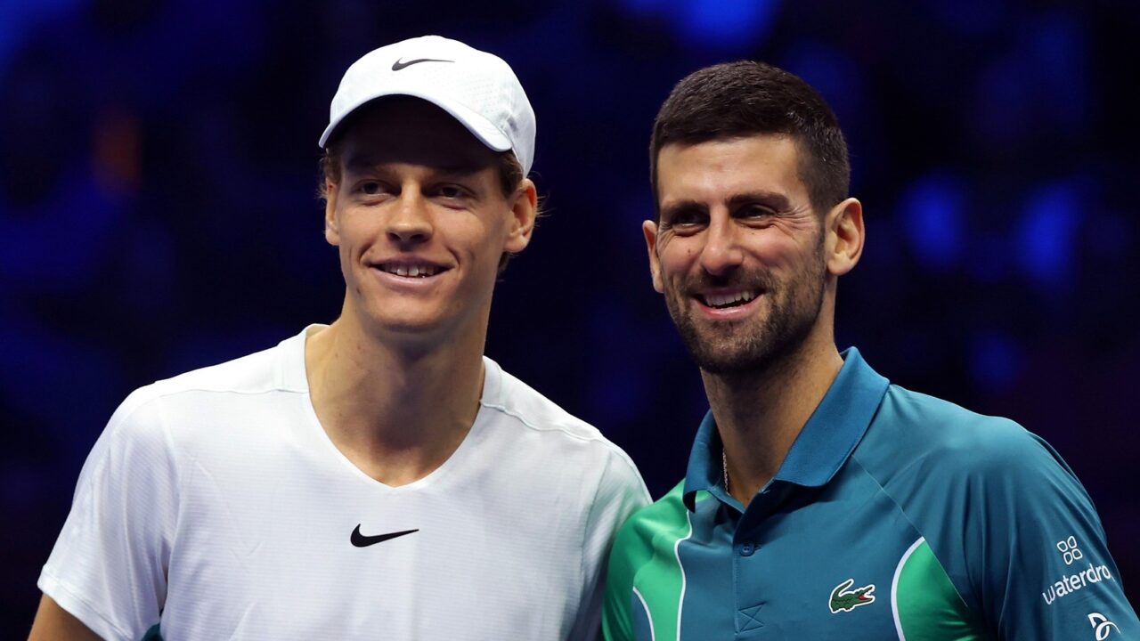Sinner perde con Djokovic ma entra nella storia: primo italiano in finale di ATP Finals