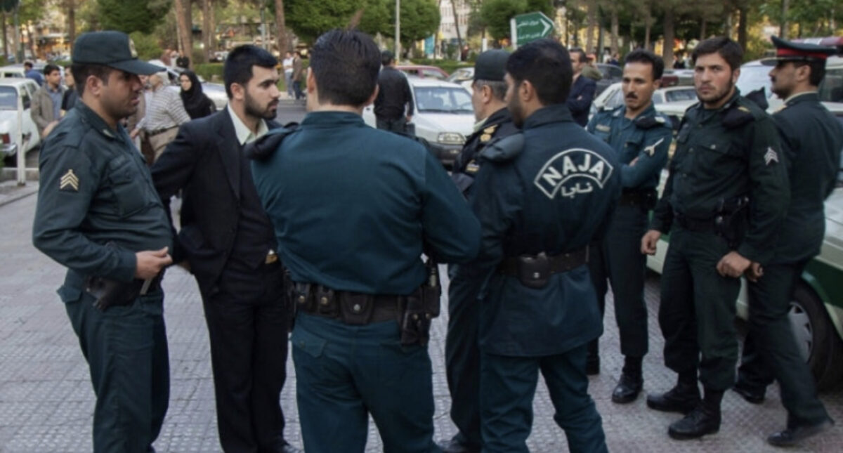 Iran; 70enne balla in pubblico: arrestato